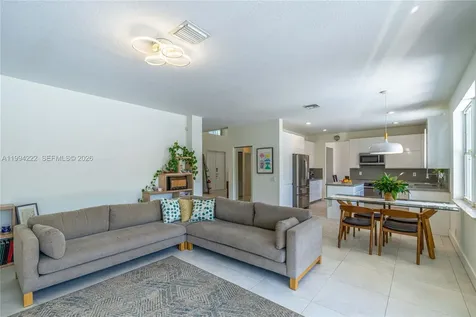 910 Sunflower Circle Weston FL 33327