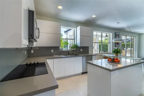 910 Sunflower Circle Weston FL 33327