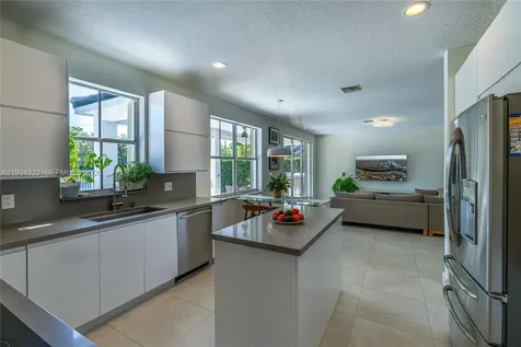 910 Sunflower Circle Weston FL 33327