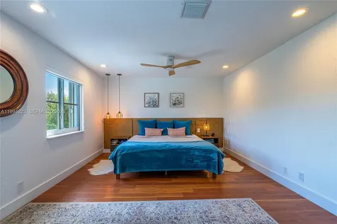 910 Sunflower Circle Weston FL 33327