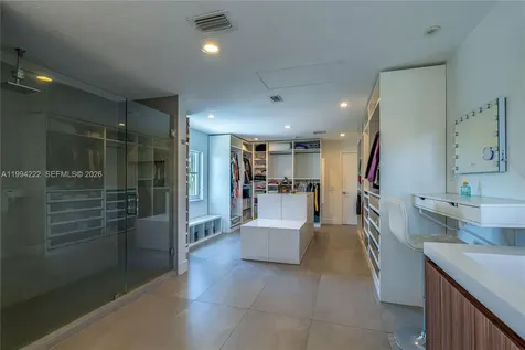 910 Sunflower Circle Weston FL 33327