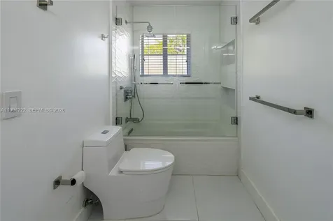 910 Sunflower Circle Weston FL 33327