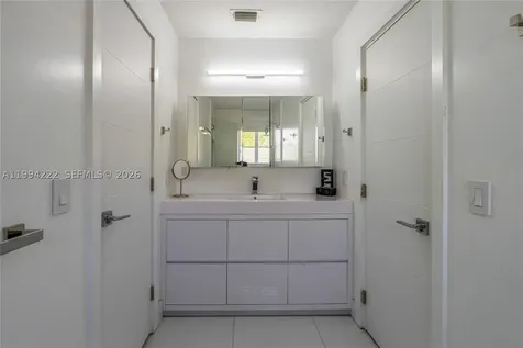 910 Sunflower Circle Weston FL 33327