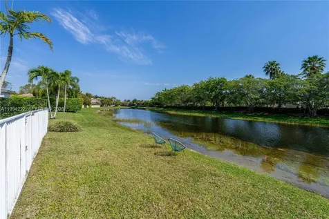 910 Sunflower Circle Weston FL 33327