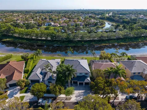 910 Sunflower Circle Weston FL 33327