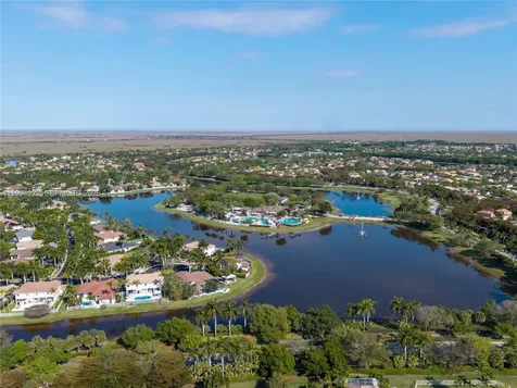 910 Sunflower Circle Weston FL 33327