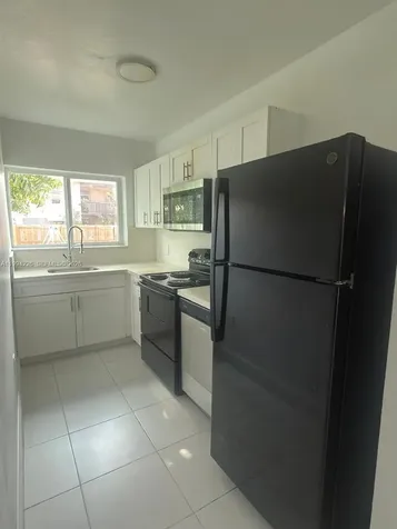 2622 NW 24th Street Miami FL 33142