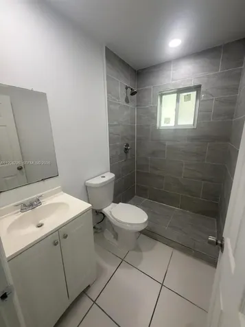 2622 NW 24th Street Miami FL 33142