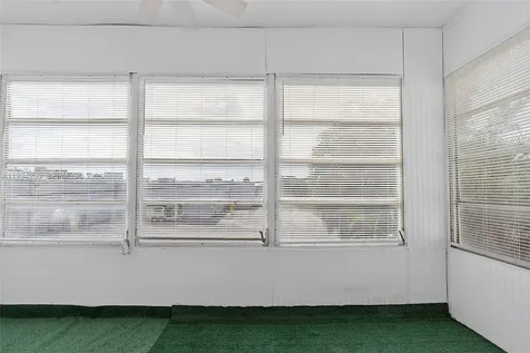 4043 NW 16th Street Lauderhill FL 33313