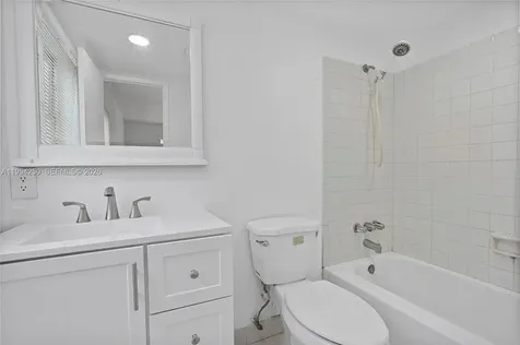 4043 NW 16th Street Lauderhill FL 33313