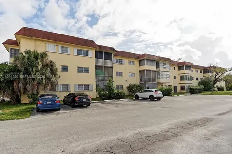 4043 NW 16th Street Lauderhill FL 33313