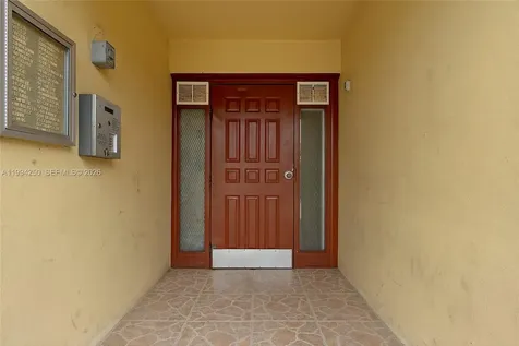 4043 NW 16th Street Lauderhill FL 33313