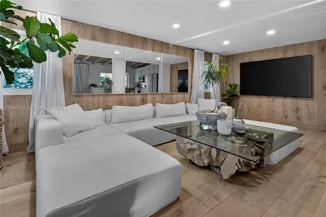 3138 SW 15th Street Fort Lauderdale FL 33312