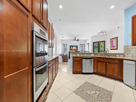 19385 SW 79th Court Cutler Bay FL 33157