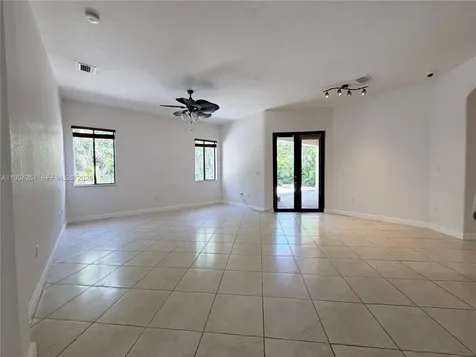 19385 SW 79th Court Cutler Bay FL 33157