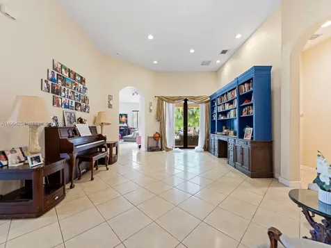 19385 SW 79th Court Cutler Bay FL 33157