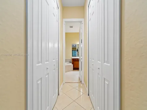 19385 SW 79th Court Cutler Bay FL 33157