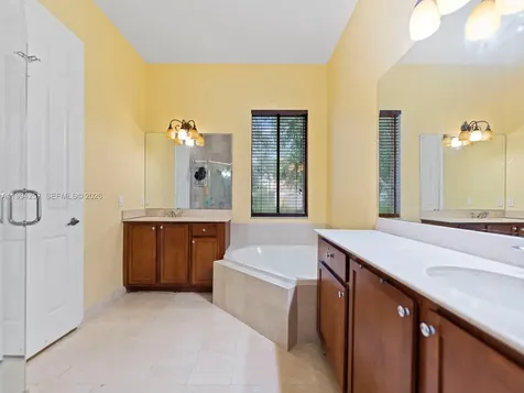 19385 SW 79th Court Cutler Bay FL 33157