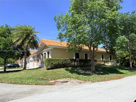 19385 SW 79th Court Cutler Bay FL 33157