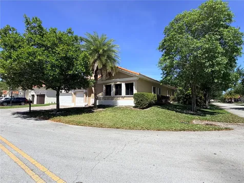 19385 SW 79th Court Cutler Bay FL 33157