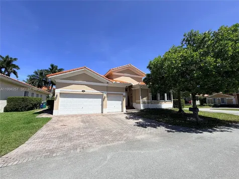 19385 SW 79th Court Cutler Bay FL 33157