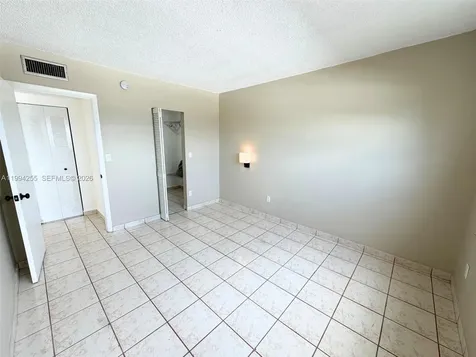 3640 NW 9th Street Miami FL 33125