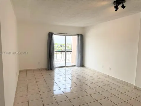3640 NW 9th Street Miami FL 33125
