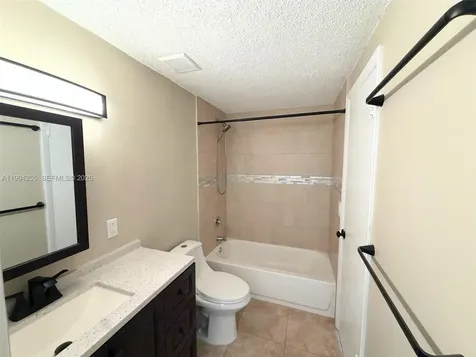 3640 NW 9th Street Miami FL 33125