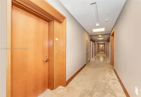 31 SE 5th Street Miami FL 33131