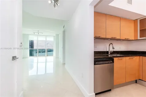 31 SE 5th Street Miami FL 33131