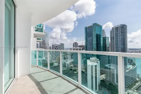 31 SE 5th Street Miami FL 33131