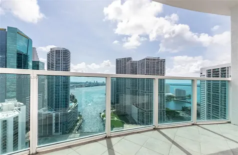 31 SE 5th Street Miami FL 33131