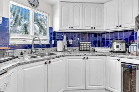900 S Emerald Drive Key Largo FL 33037