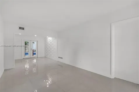 3800 Charles Terrace Miami FL 33133