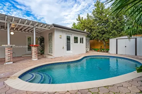 3800 Charles Terrace Miami FL 33133