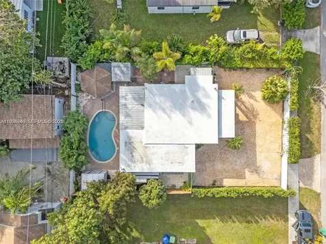 3800 Charles Terrace Miami FL 33133