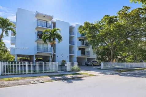 1090 NE 129th Street North Miami FL 33161