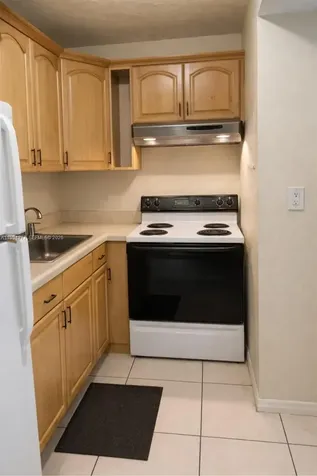 1090 NE 129th Street North Miami FL 33161
