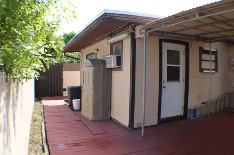 12003 SW 110th St Circle N Miami FL 33186
