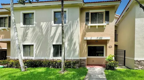 22631 SW 88th Place Cutler Bay FL 33190