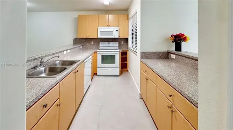 22631 SW 88th Place Cutler Bay FL 33190