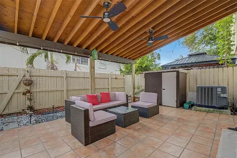7104 SW 113th Avenue Miami FL 33173