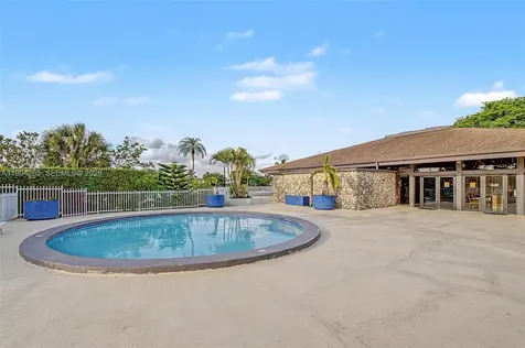 7104 SW 113th Avenue Miami FL 33173