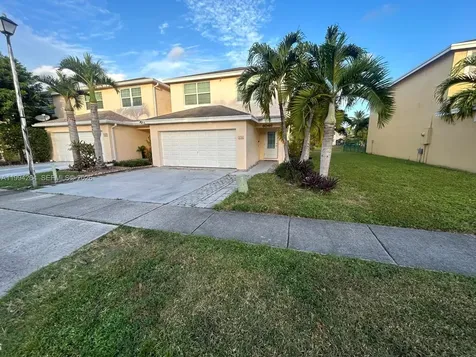 4046 Eastridge Drive Deerfield Beach FL 33064