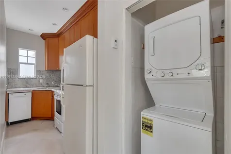 814 Lenox Avenue Miami Beach FL 33139