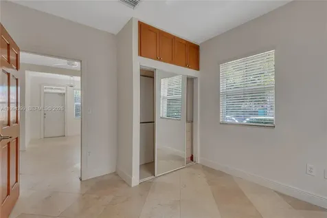 814 Lenox Avenue Miami Beach FL 33139