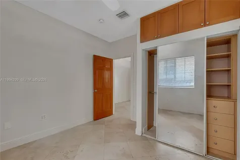 814 Lenox Avenue Miami Beach FL 33139