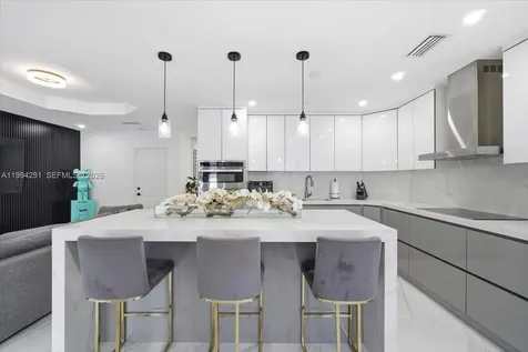 15763 SW 43rd Street Miami FL 33185