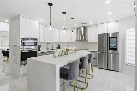 15763 SW 43rd Street Miami FL 33185