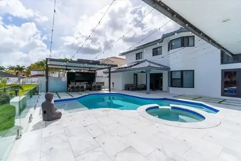 15763 SW 43rd Street Miami FL 33185